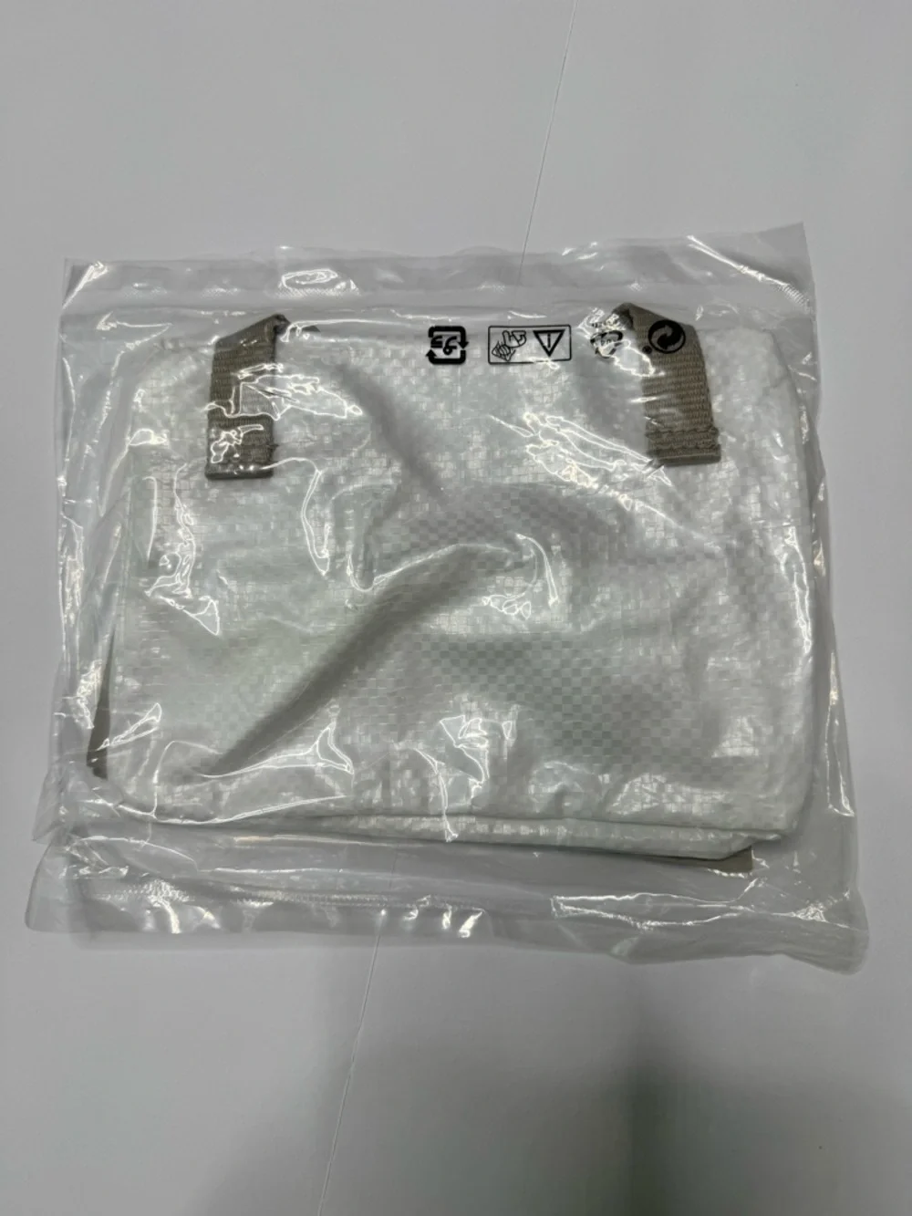 IKEA 365+ small tote bag. White and Beige. New